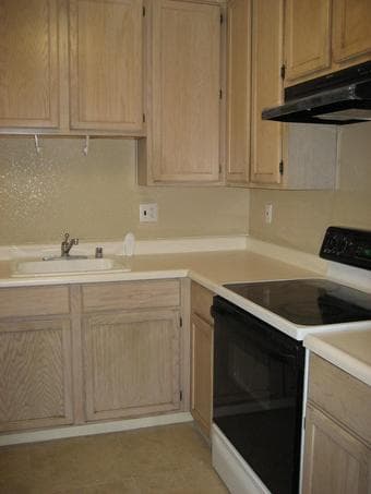 2 BR 2 BA Condo next to Downtown Redwood City @ 1750/mo 3