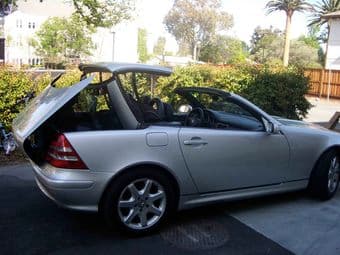 2001 Mercedes Benz SLK230 Hard-Top Convertible - $9999 3