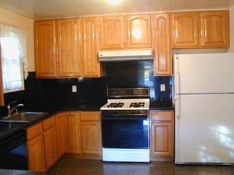 Spacious and Convenient Palo Alto House for Rent (2411 Ross Road) 3