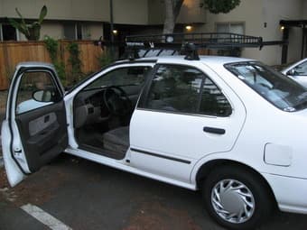 Nissan Sentra Automatic Car with Yakima Roof Rack $3350 1
