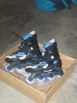 PHAZER adult rollerblade - $20 1