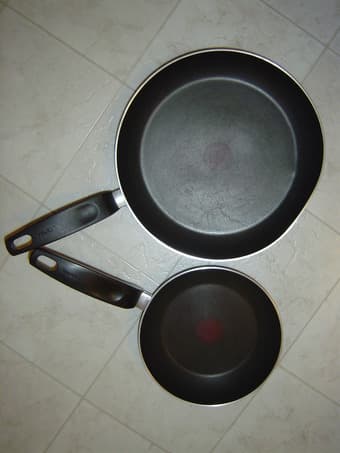 $15 - frying pan and 1.5qt sauce pan 3