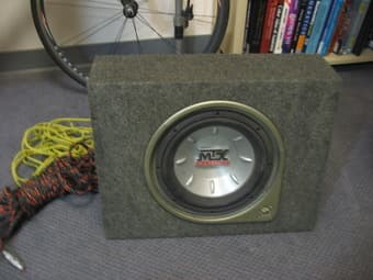 Subwoofer and amplifier 3