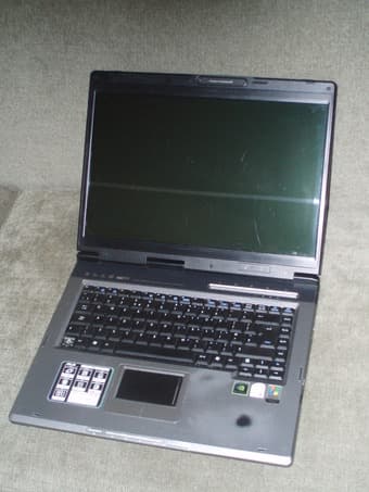 15" Laptop ASUS (A6J) $400 1