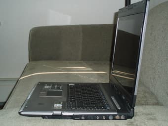 15" Laptop ASUS (A6J) $400 2