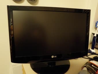 19" LG LCD TV 720p $180 1
