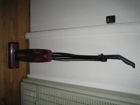 Vacuum cleaner - $10 1
