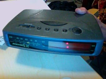 Emerson AM/FM Clock Radio CK5027 w/ Battery Back-Up $ 15 1