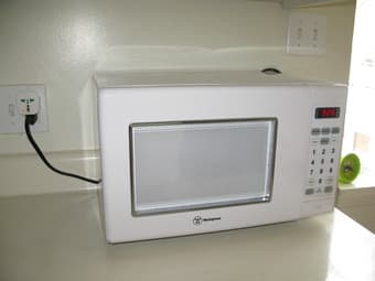 moving sale cooker 1
