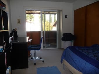 $800 - 1 room in a 2 bedroom charming apartment in Menlo Park, for Apr 1