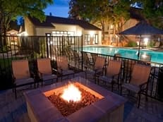 Lovely below market rate 2 BR/ 2 Bath Apt in Mountain View, Avail 4/6 1