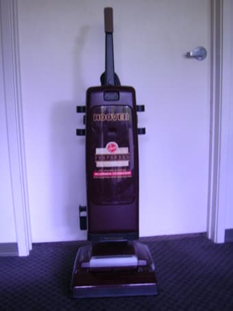 Vacuum cleaner for sale - $25 1