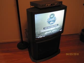Sony 27-Inch Trinitron TV & TV stand - $75 (los altos) 2