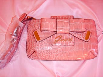 BRAND NEW. ROSE PINK GUESS PURSE !! 3