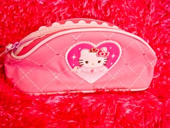BRAND NEW HELLO KITTY PENCIL CASE $5 3