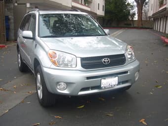 2005 Toyota RAV4 Sport Utility 2WD 1