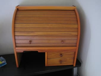 moving sale: table organizer 2