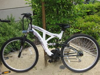 Woman's bike + Helmet + Foot pumper - $60 in total 1