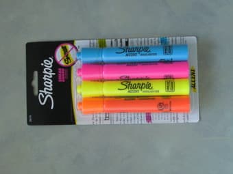 Sharpie highlighters 1