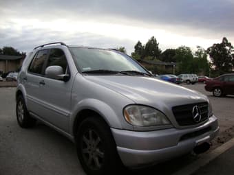 2001 Mercedes-Benz ML 430 ($8,000) 1