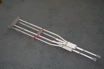 a pair of crutches in great condition(pic) 1
