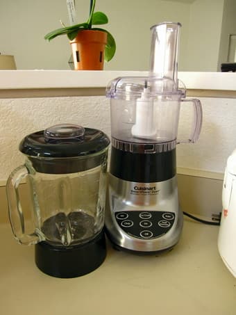 CuisinArt Food Processor and Blender - $50 1