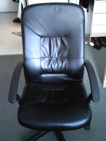 Printer + Leather chair + Standing lamp + Microwave + Blender/Juicer 1