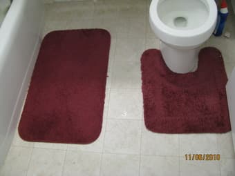 Bath mat set, comforter + sheets set 1