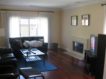 Spacious Master Bedroom/Bathroom in Menlo Park 2