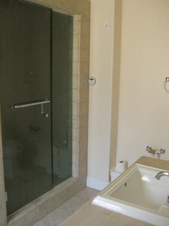 Spacious Master Bedroom/Bathroom in Menlo Park 3