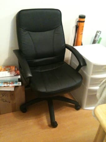 Leather Computer Chair - $20 1