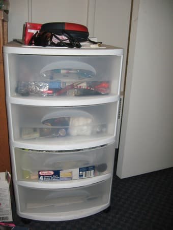 4 drawer chest ($15) 1