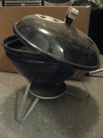 bbq grill and coal 1