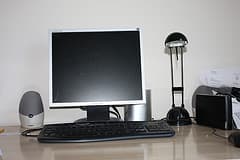 Desktop Pen Dual Core 3.2GHZ/2GB Ram,160 GB HDD, LCD Sumsung 19" 1