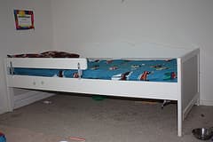 ikea kid bed - 60$ 1
