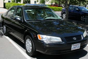 Toyota Camry LE--Low Mileage, Leather Interior, Great Condition 2