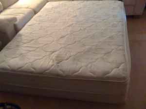 Queen Size Mattress and Box Sring - $80 (Newark) 1