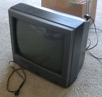 GE 21'' TV with antenna $10 1