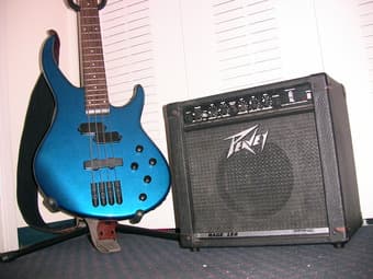 Peavey Grind BXP 4 String Bass and Rage 158 Amp - $150 1
