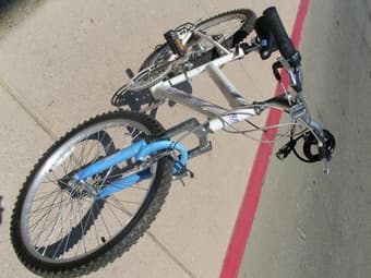 women's bike roadmaster 24inch (including cable lock) - $50 2