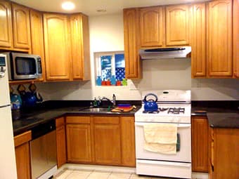 $900 to Share a Great 2-BR Apartment Close to Campus! 3