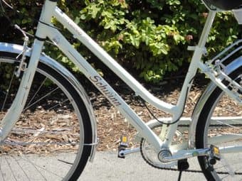 White Vintage Schwinn bike for sale!!!! 2