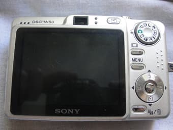 sony cyber-shot - 2 years old - 1 giga - $35 2