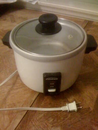 FS: Electric Fan, microwave, cordless phone, iron, and much more 3