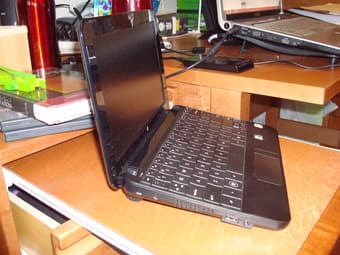 HP Mini 110 w/ 6 cell battery $300 OBO 2