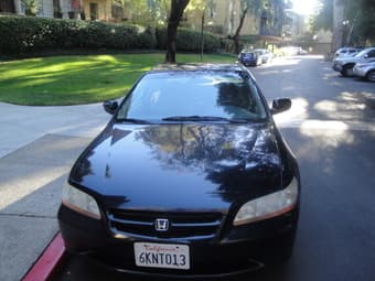 honda accord, 2000 make, LX sedan 4D, 152,000 miles 1