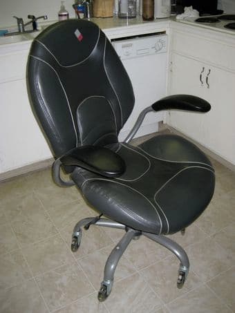 Desk chair for sale $20 1