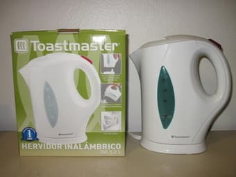 Cordless Kettle (Toastmaster 1.2 liters) - $8 1