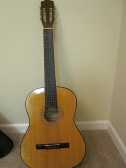 EL Prado Guitar--Guitarras De Artesania - $250 2