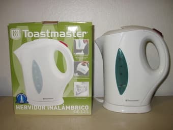 Cordless Kettle (Toastmaster 1.2 liters) - $8 1